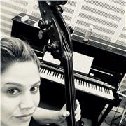 Profesora de música, lengua española instructora de pilates